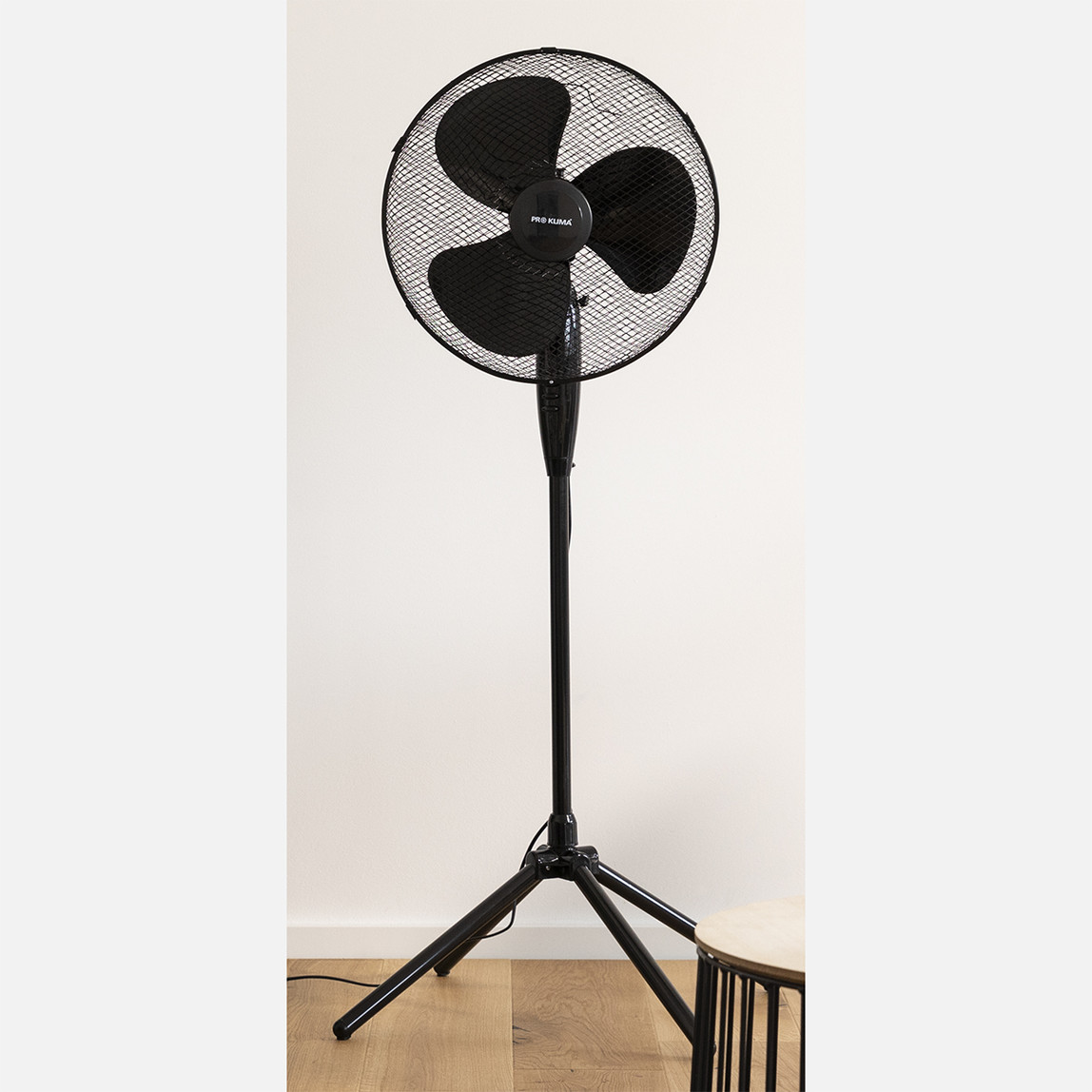    Voltomat Ayaklı Vantilatör 50W Siyah  