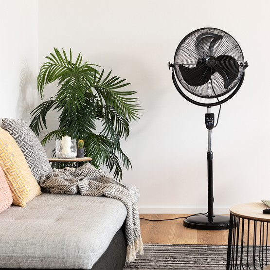 Voltomat Ayaklı Vantilatör 100W Siyah Uzaktan Kumandalı