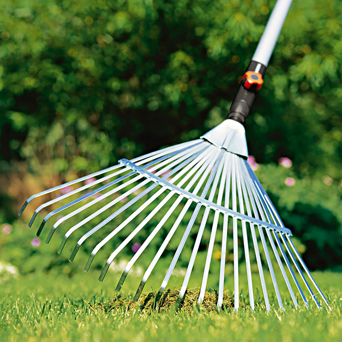    Gardena 3102-20 Yelpaze Çim Tırmığı 50 cm   