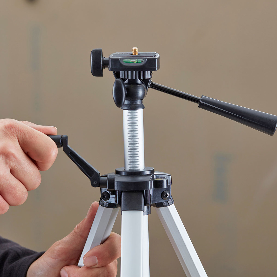    Stanley 1-77-201 Kamera ve Lazer Tripod 