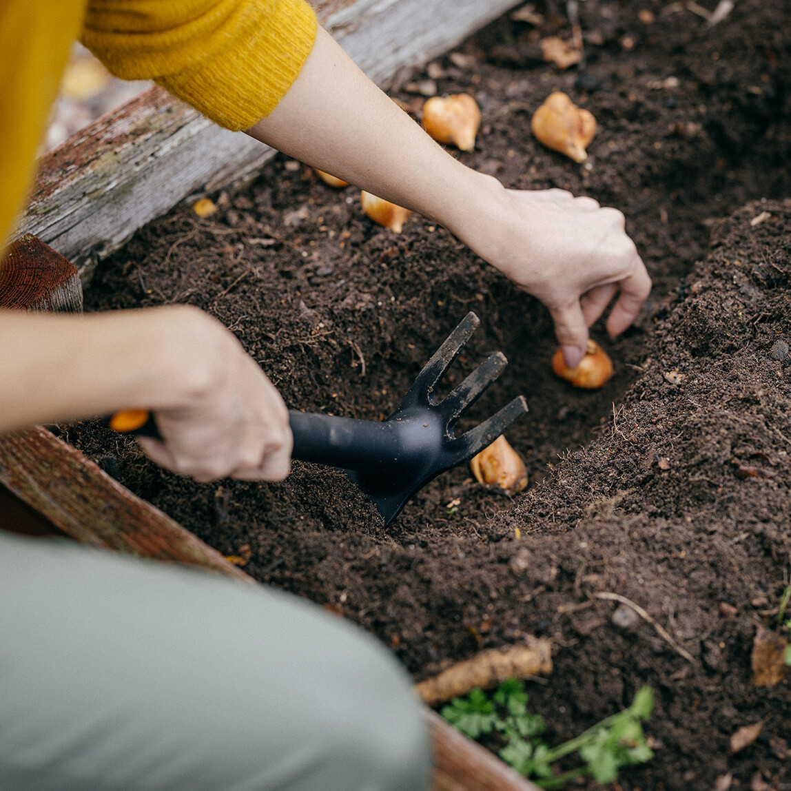    Fiskars 137040 Bahçıvan Çapası  