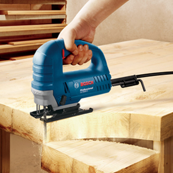 Bosch Profesyonel GST-8000E 710W Dekupaj Testere 