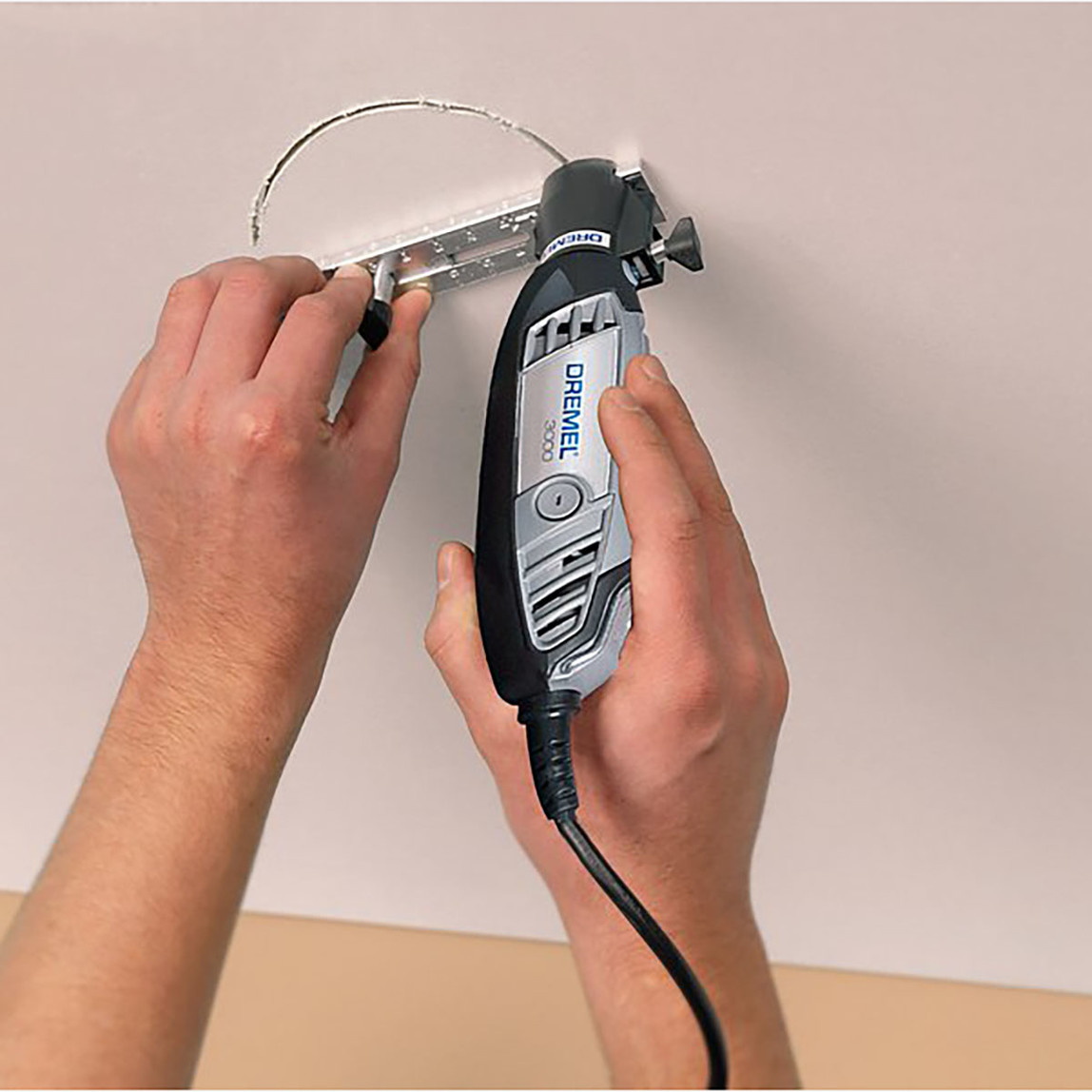    Dremel Şerit ve Daire Kesici  