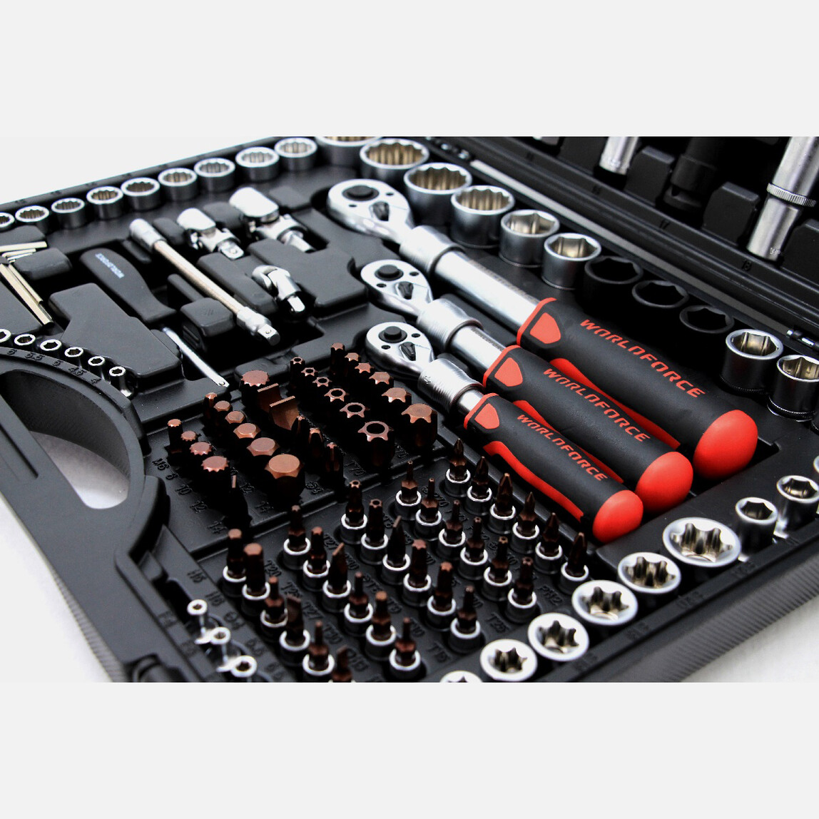    Worldforce Lokma Takımı 156 Parça S-Ultra 1/4''-3/8''-1/2'' Uzatmalı Cırcır - 11505  