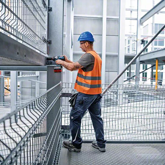 Bosch Profesyonel GDS 18V-1050 H Solo Li-ion Darbeli Akülü Vidalama -Solo (Akü ve Şarj Cihazı Dahil Değildir.)