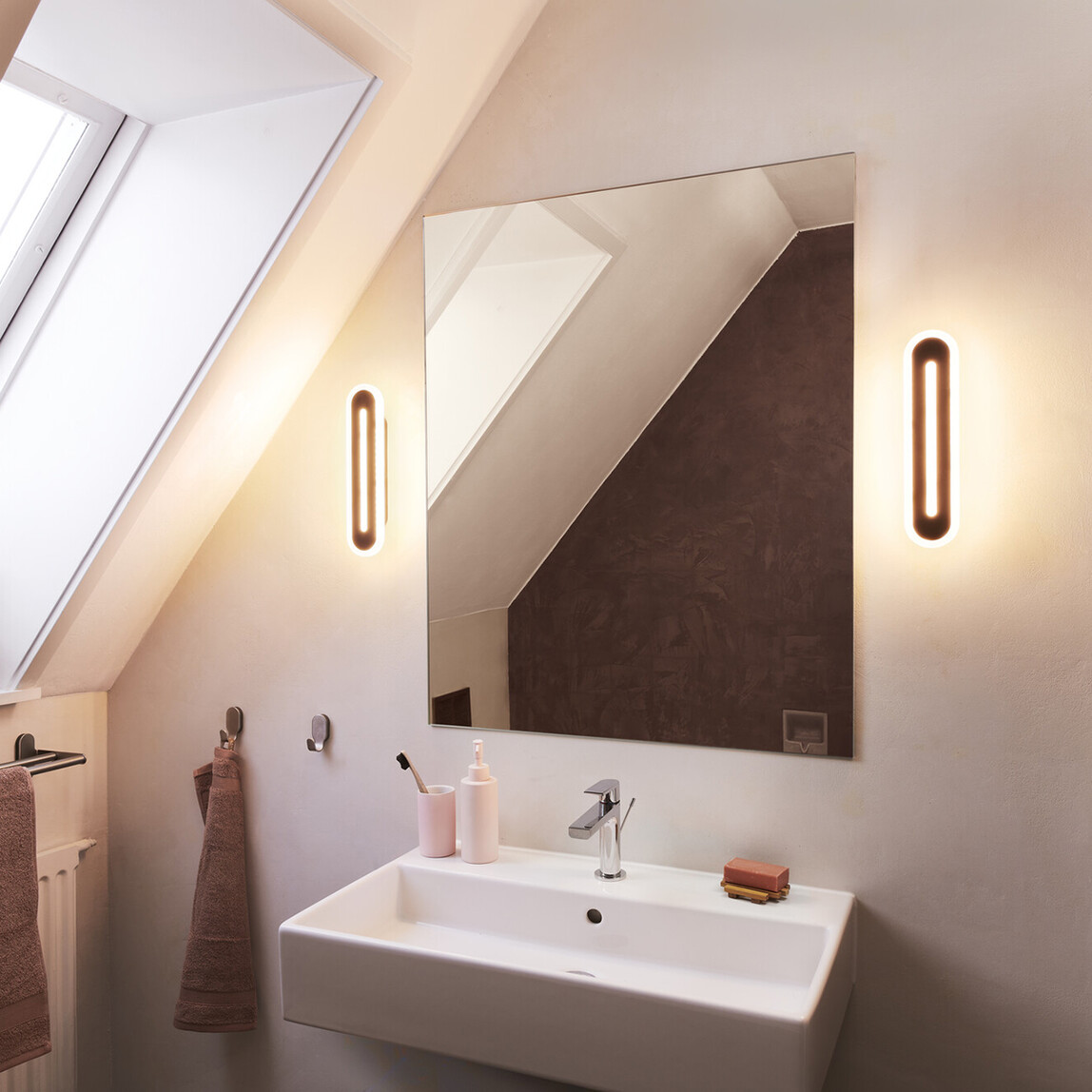    Osram Smart Wifi Sarı Işık W300 Ip44 Banyo Aplik  