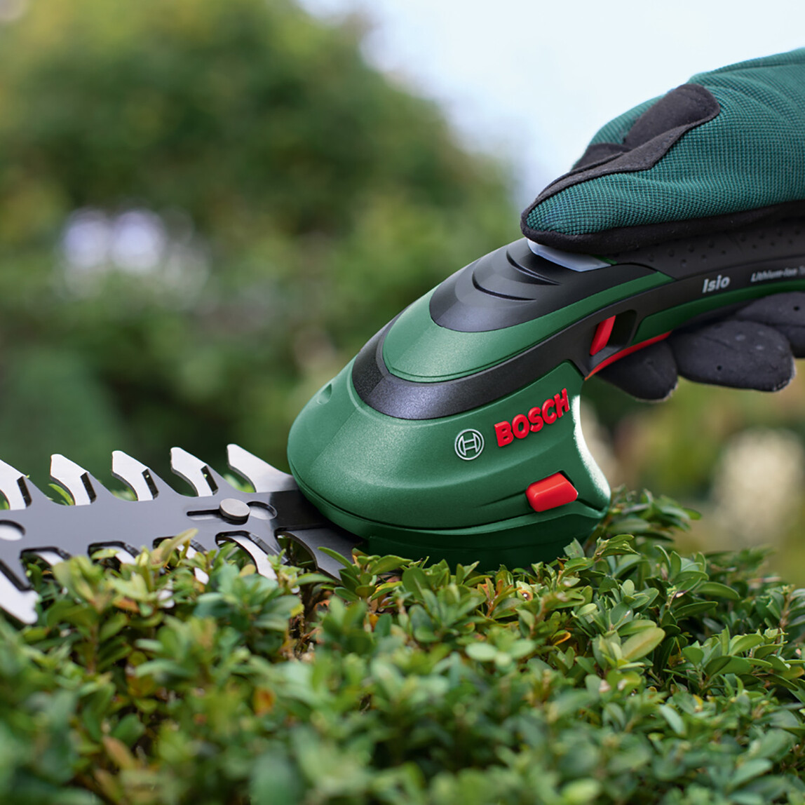    Bosch Isio III Akülü Çit Kesme Makinesi 