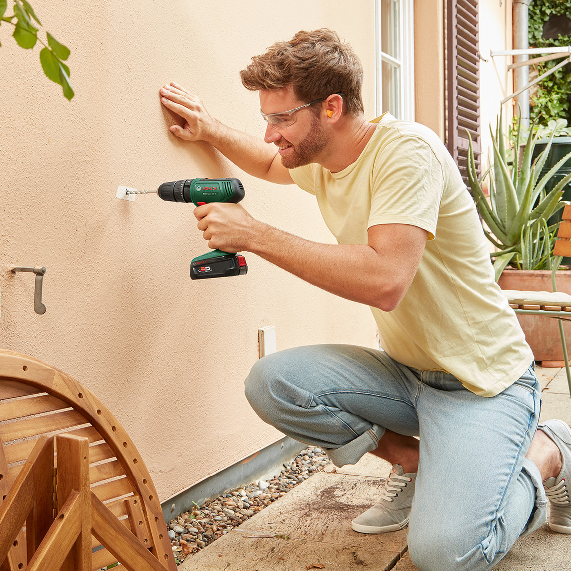    Bosch EasyImpact 18V-40 (2.0 Ah Çift Akü, AL18V-20)  