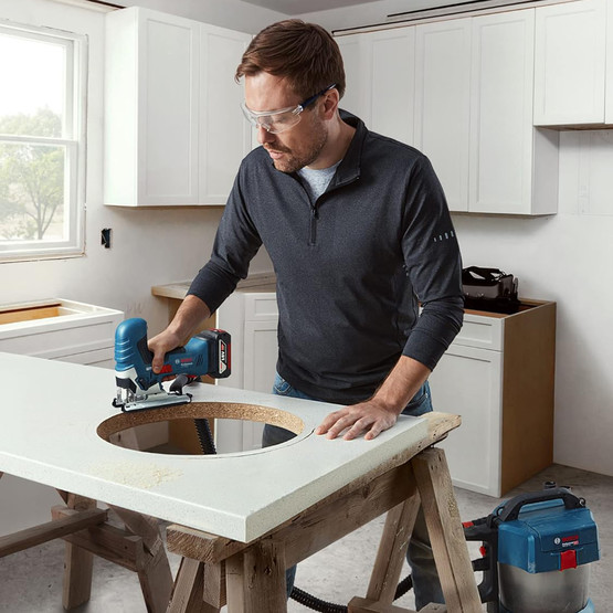 Bosch GST 185-LI Solo Profesyonel Akülü Dekupaj Testere (Akü ve Şarj Cihazı Dahil Değildir.)