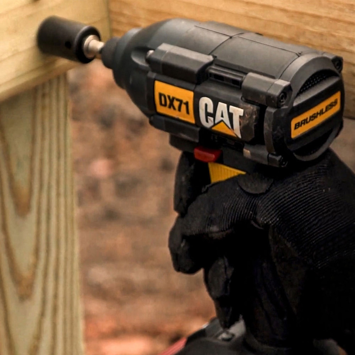    CAT DX71B 18Volt 215Nm Kömürsüz Profesyonel Şarjlı Darbeli Tornavida(Akü ve Şarj Cihazı Dahil Değildir.) 