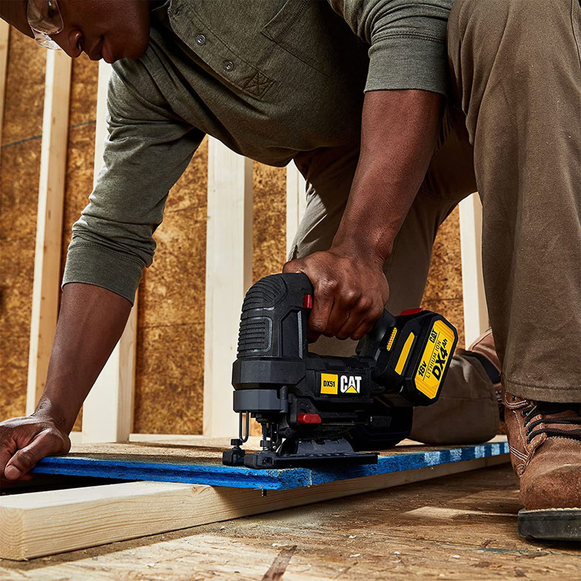    CAT DX51B 18Volt Kömürsüz Profesyonel Dekupaj Testere(Akü ve Şarj Cihazı Dahil Değildir.) 