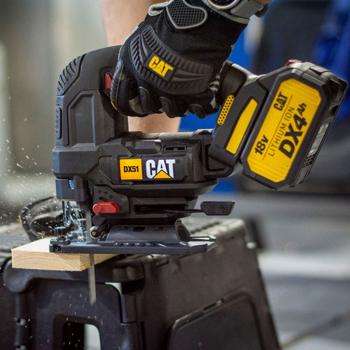    CAT DX51B 18Volt Kömürsüz Profesyonel Dekupaj Testere(Akü ve Şarj Cihazı Dahil Değildir.) 