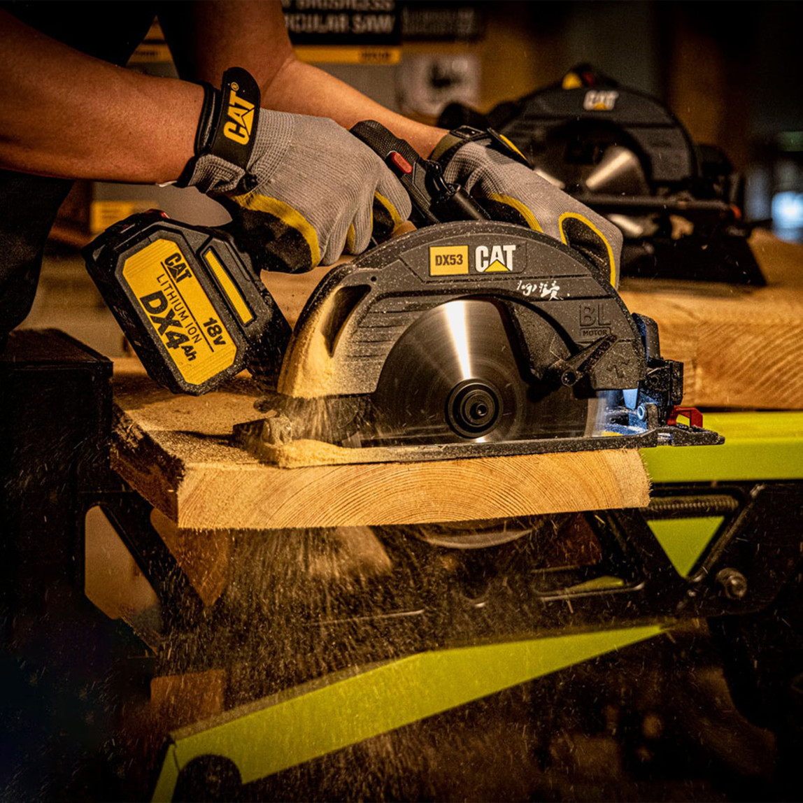    CAT DX53B 18Volt 185mm Kömürsüz Profesyonel Daire Testere (Akü ve Şarj Cihazı Dahil Değildir.) 