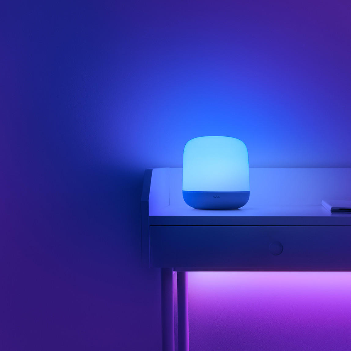    Wiz Hero Akıllı Masa Lambası 