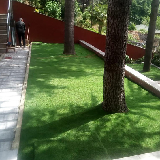  Badem 28 mm Hav Yüksekliğinde Çim Halı - 200 cm En
