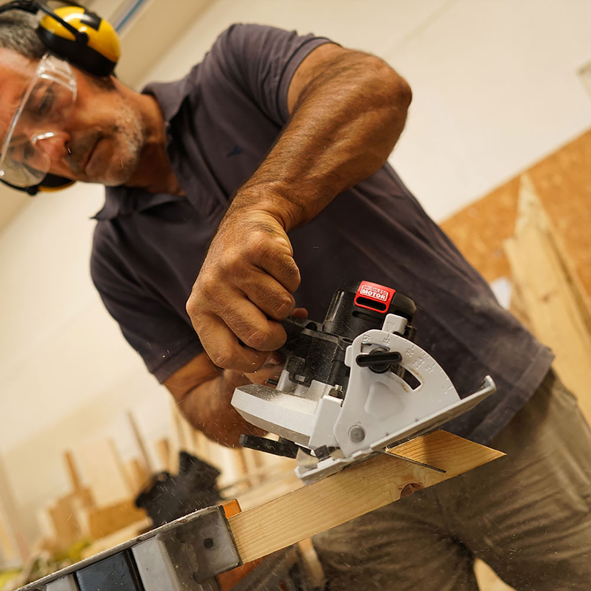    Worx WX520.9 20Volt 190mm Kömürsüz Profesyonel Şarjlı Daire Testere (Akü Dahil Değildir)  