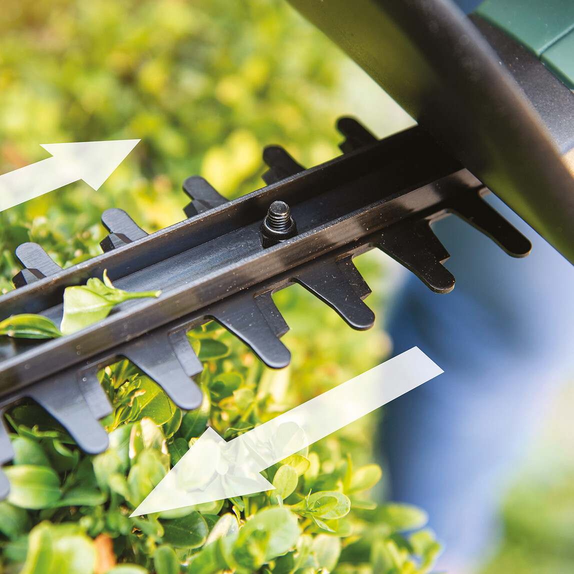    Bosch Easyhedgecut 18-45 Solo Akülü Çit Kesme Makinesi (Akü ve Şarj Cihazı Dahil Değildir) 