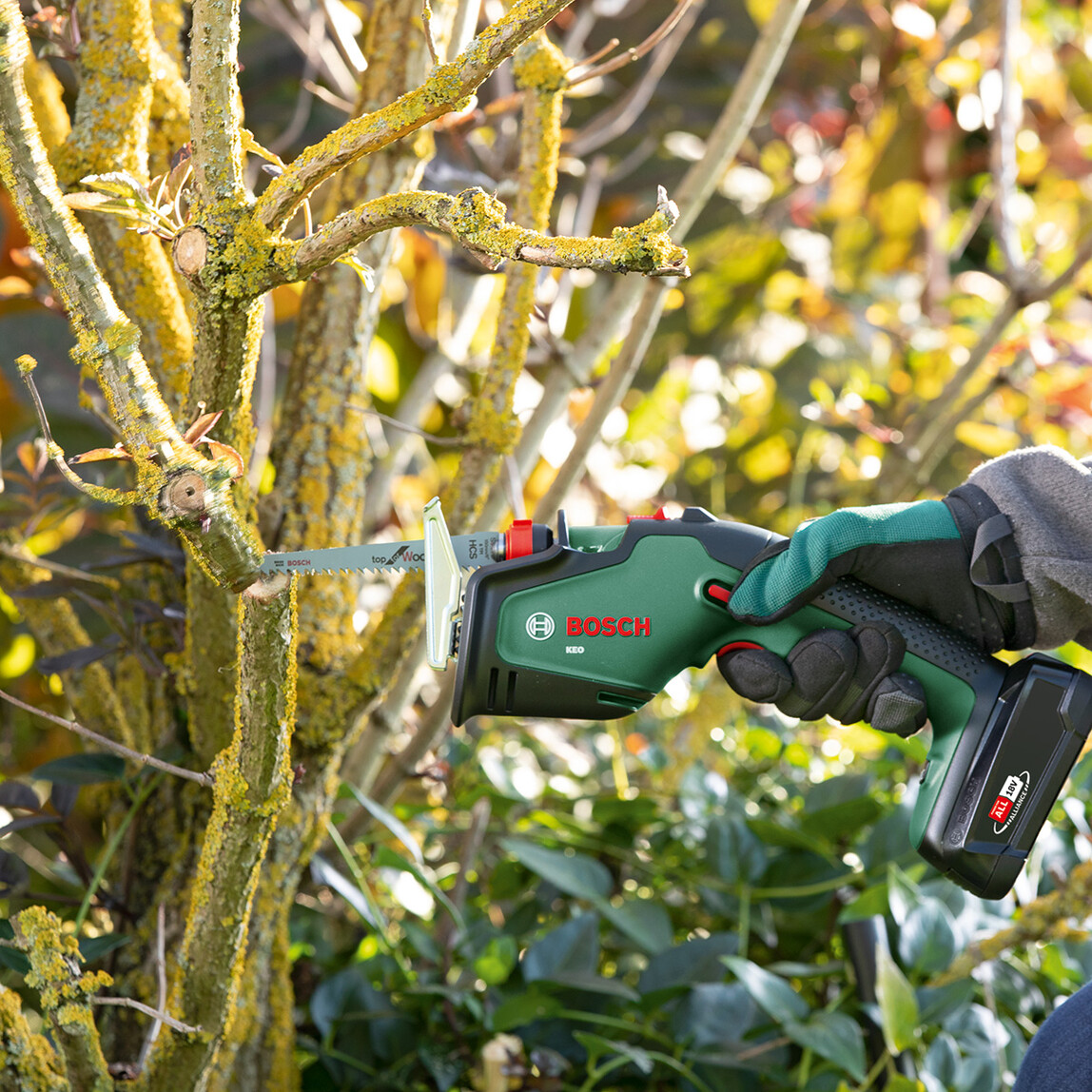    Bosch Keo 18 Li-ion Solo Akülü Ağaç Kesme Makinesi (Akü ve Şarj Cihazı Dahil Değildir) 