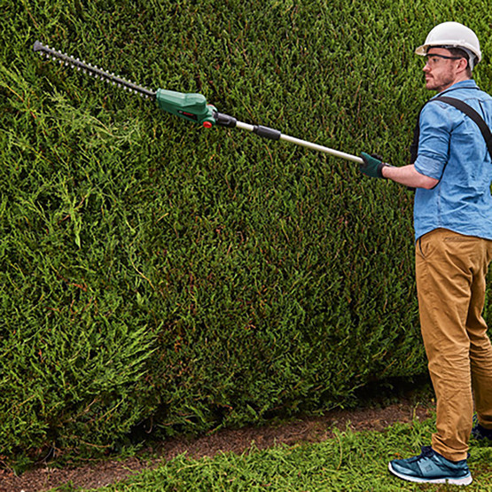 Bosch Universal Hedgepole 18 Solo Teleskopik Akülü Çit Budama Makinesi (Akü ve Şarj Cihazı Dahil Değildir)
 