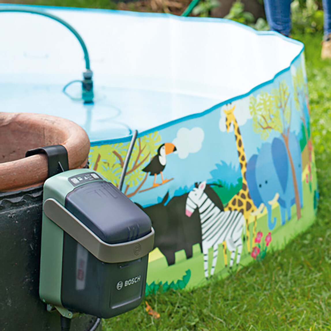    Bosch Gardenpump 18-2000 Akülü Solo Bahçe Sulama Pompası (Akü ve Şarj Cihazı Dahil Değildir)
  