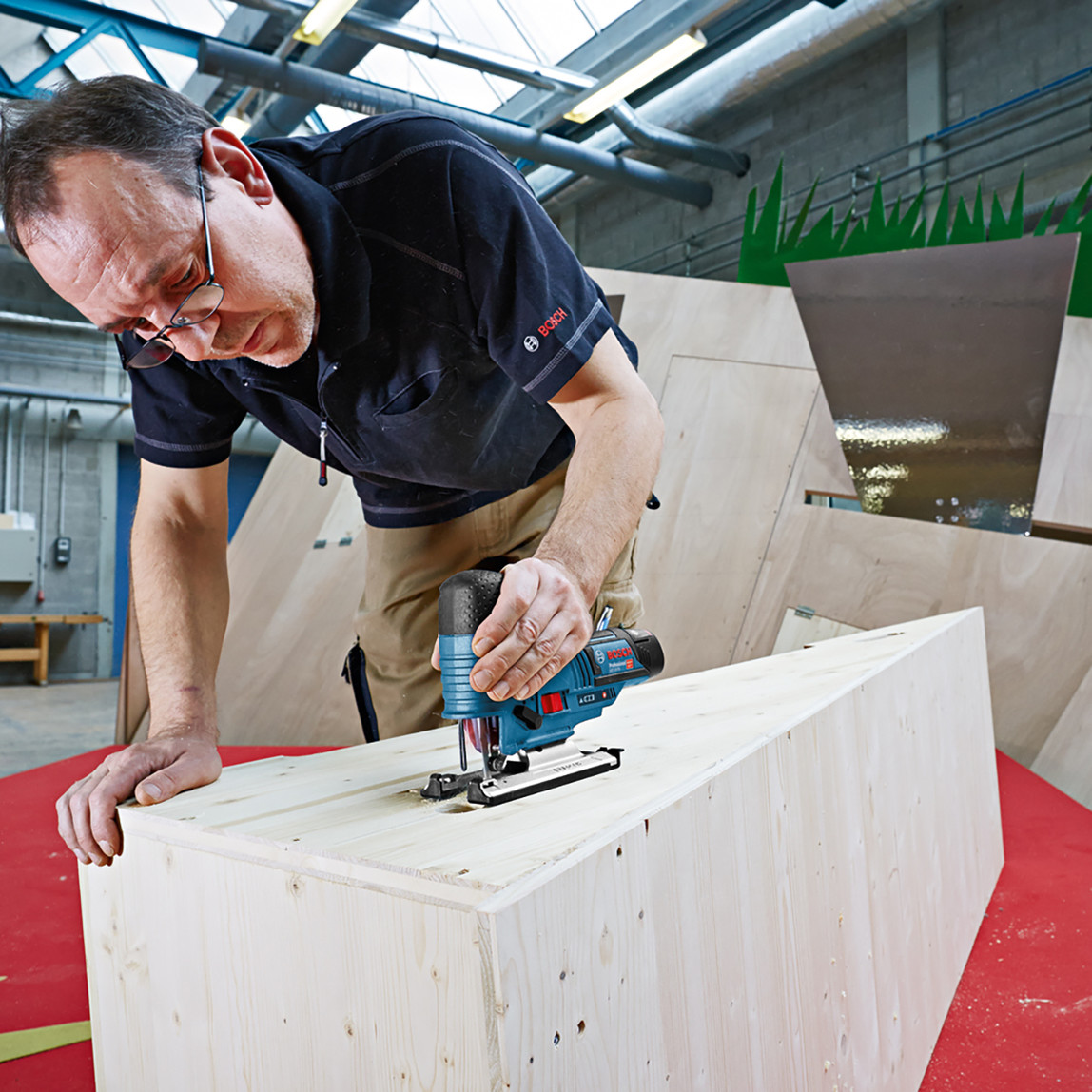    Bosch Gst 12V-70 Dekupaj Testere  