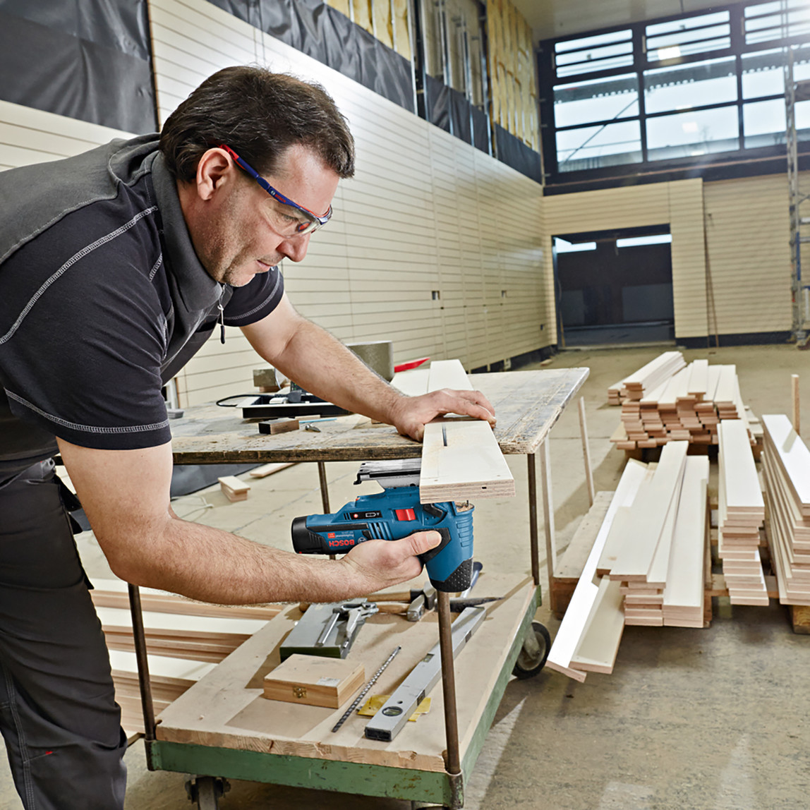    Bosch Gst 12V-70 Dekupaj Testere  