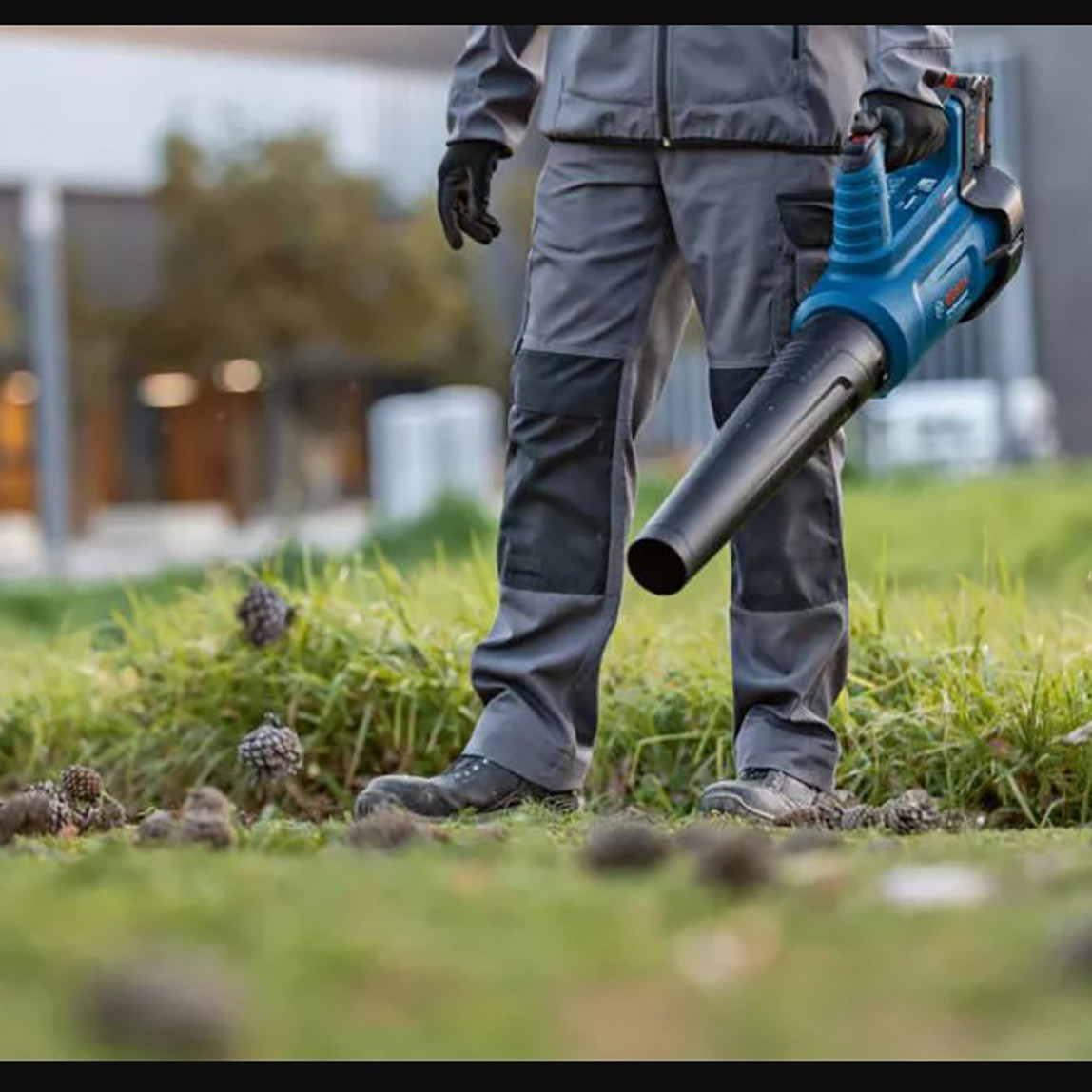    Bosch GBL 18V-750 Profesyonel Akülü Yaprak Üfleme Makinesi  