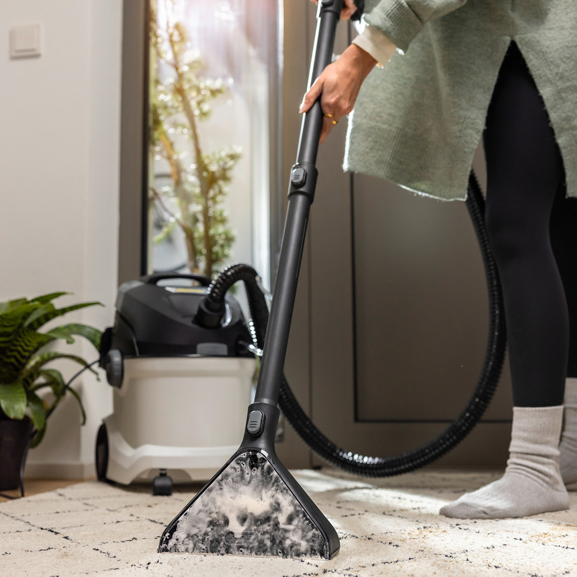    Karcher SE 5 Halı Koltuk Yıkama Makinesi 