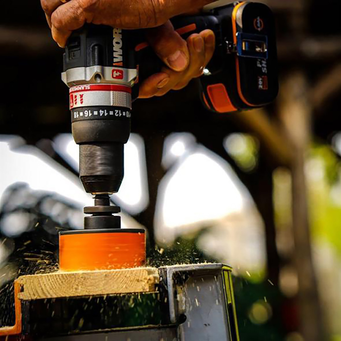    WORX WX354.4 20Volt/4.0Ah Li-ion Çift Akülü Kömürsüz Profesyonel Şarjlı Darbeli Matkap 