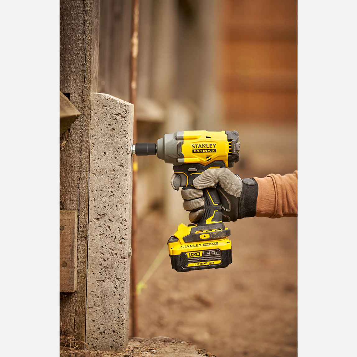    Stanley SFMCK217M1S-QW 18V Akülü Darbeli Matkap ve Somun Sıkma 2'li Set (SFMCD715 SFMCF920 4 Ah.Hızlı Şarj Aleti (SFMCB14) 