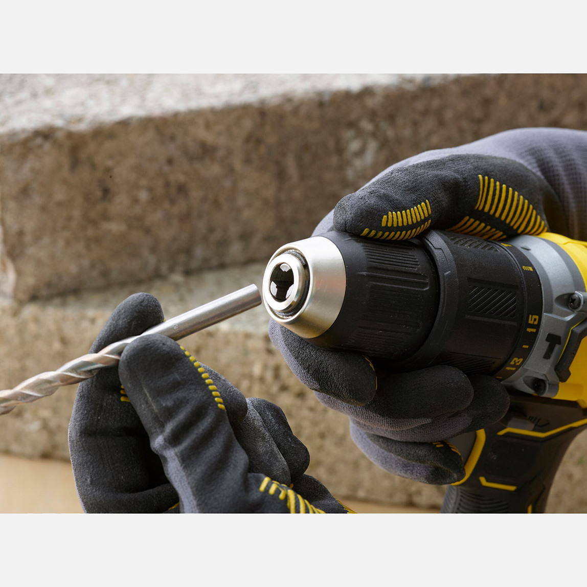    Stanley SFMCK217M1S-QW 18V Akülü Darbeli Matkap ve Somun Sıkma 2'li Set (SFMCD715 SFMCF920 4 Ah.Hızlı Şarj Aleti (SFMCB14) 