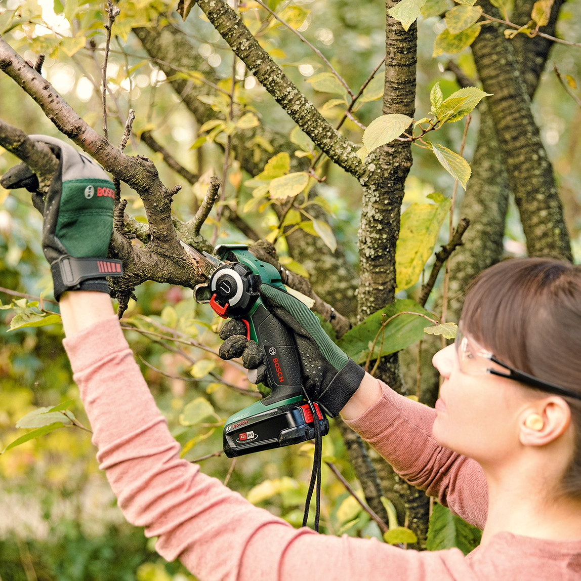    Bosch AdvancedCut 18 (Solo)Akülü NanoBlade Testere (Akü ve Şarj Cihazı Dahil Değildir.) 