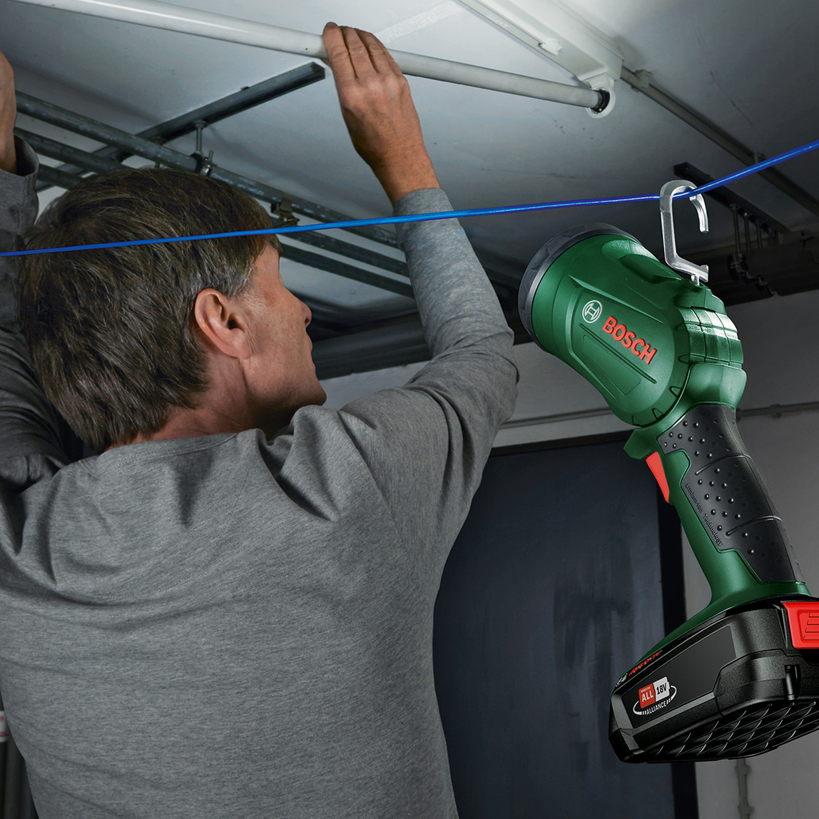    Bosch Universalamp 18 (Solo)Akülü El Feneri (Akü ve Şarj Cihazı Dahil Değildir.) 