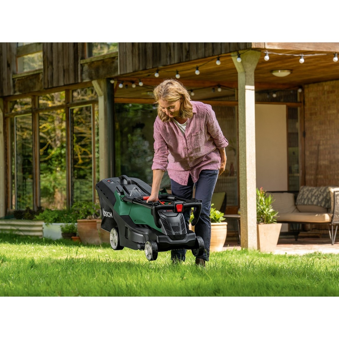    Bosch Advanced Rotak 44-750 Çim Biçme Makinesi  