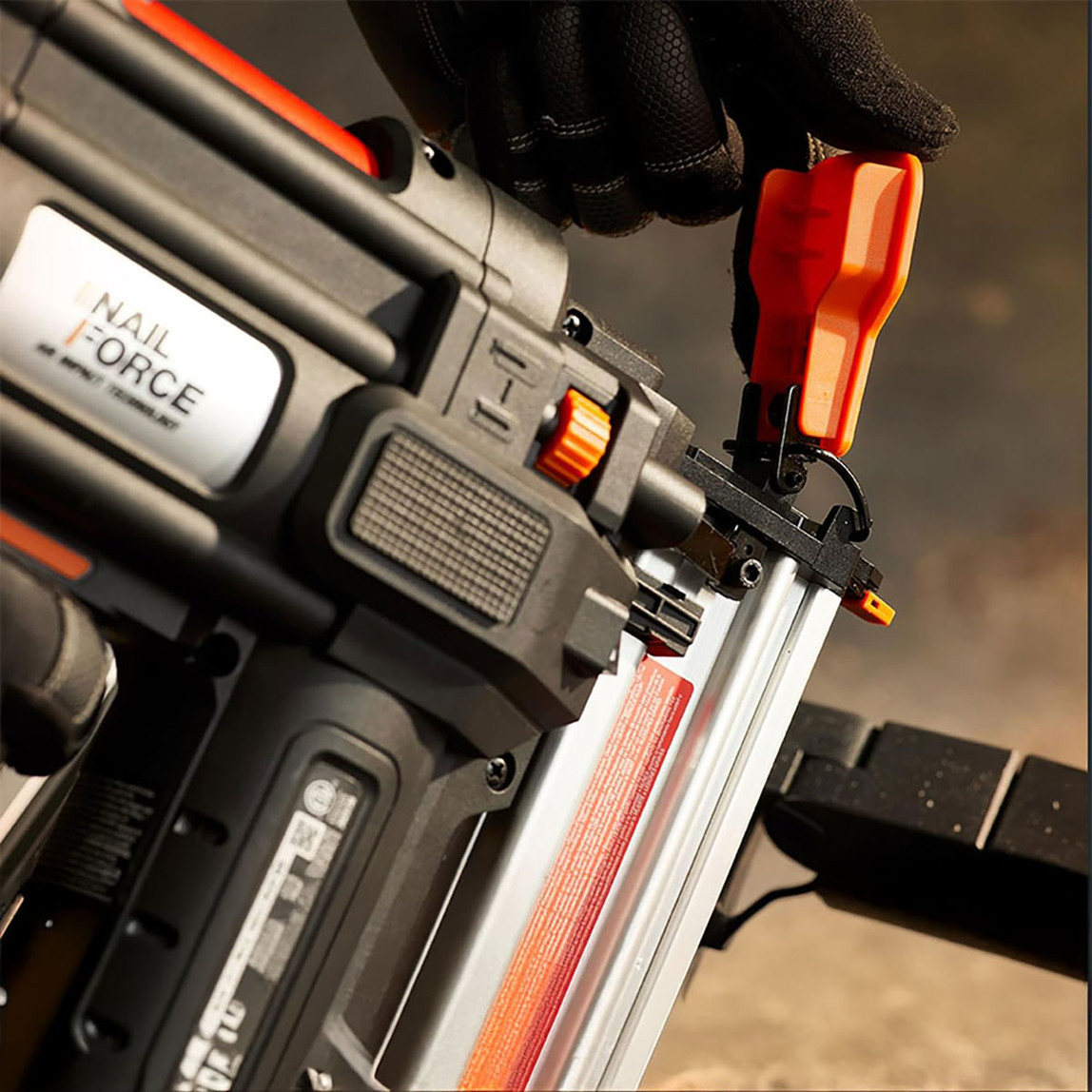    Worx WX842 20 Volt 2.0Ah Li-ion 15-50 mm Profesyonel Şarjlı Çivi Çakma Makinesi (2700 Adet Yedek Çivi Hediye) 