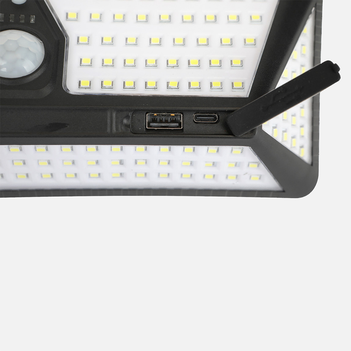    Uzaktan Kumandalı Solar Led Aplik 