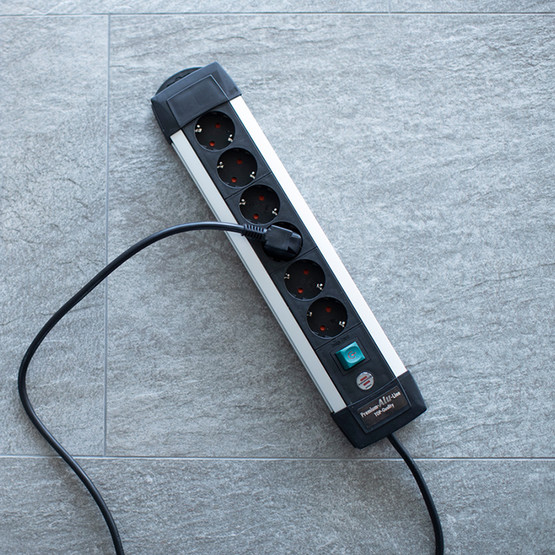 Brennenstuhl Premium Line 6'lı Anahtarlı Priz 3m