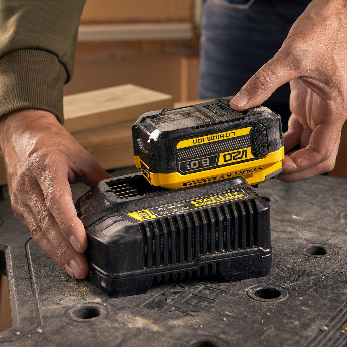    Stanley Sfmcb206-Xj V20 Serisi 18V 6Ah Akü 