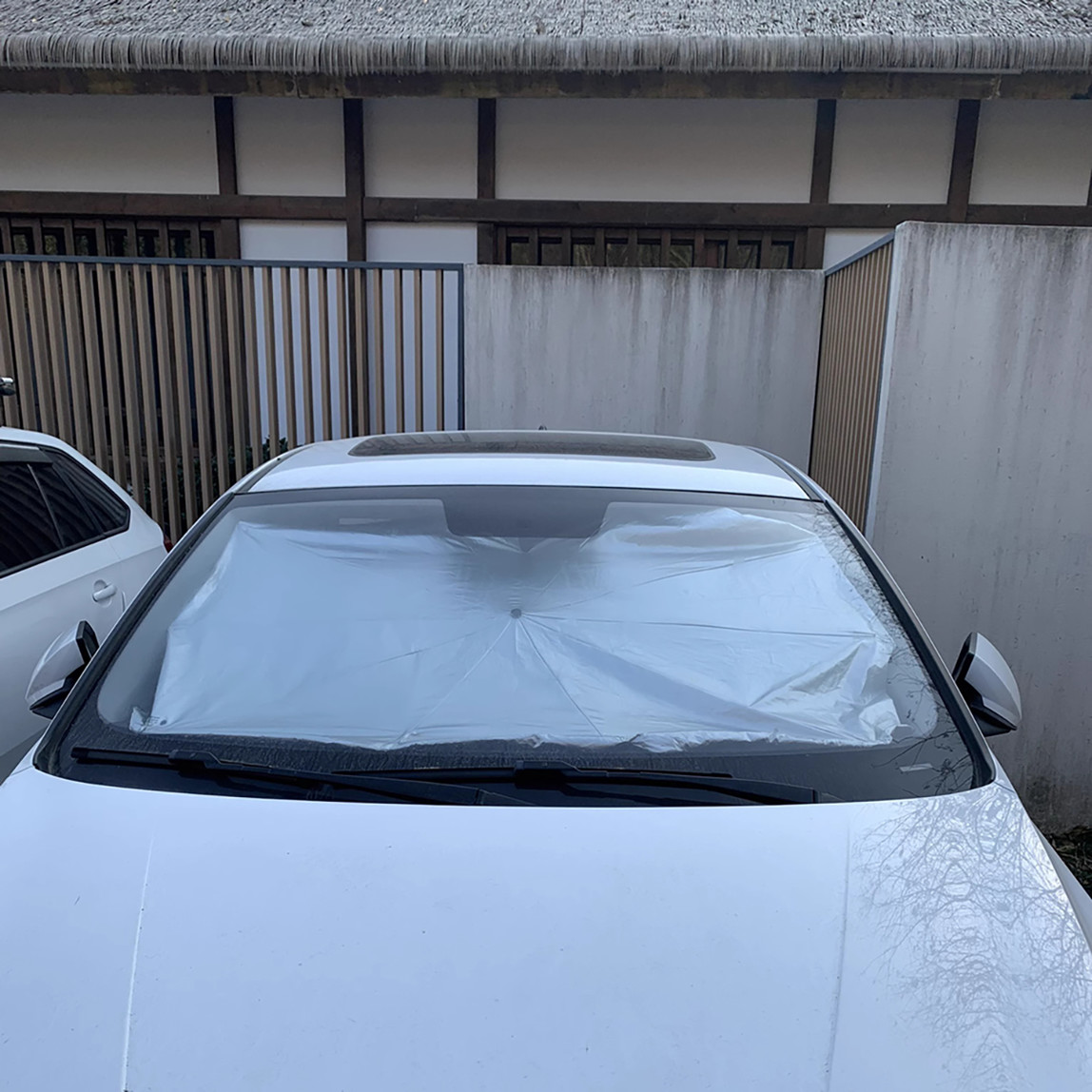    PEON31 Dikiz Ayna Detaylı Oto Ön Cam Güneşlik  80x140 cm Gri 