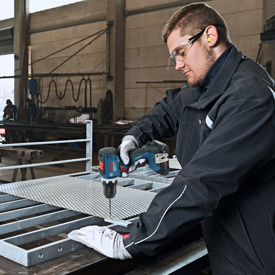 Bosch GSR 18V-65 Akülü Delme Vidalama Solo (Akü ve Şarj Cihazı Dahil Değildir.)