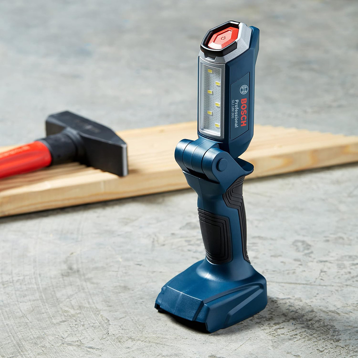    Bosch Profesyonel GLI 18V-300 Solo Şantiye Projektörü (Akü ve Şarj cihazı Dahil Değildir.) 