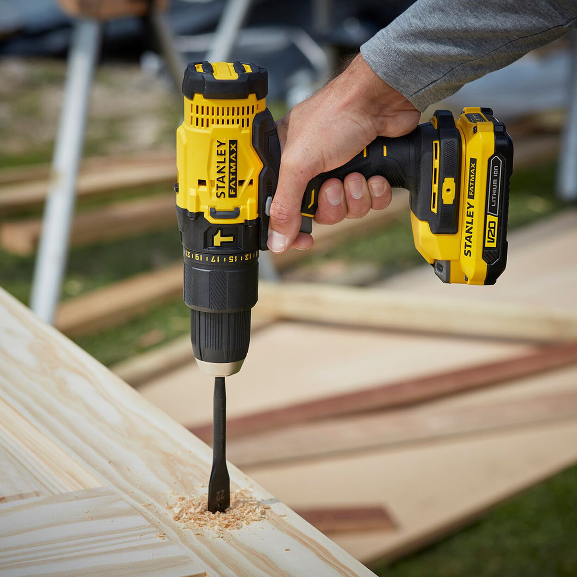    Stanley SCD718B-TR 18V V20 Solo Kömürlü Darbeli Matkap(Akü ve Şarj Cihazı Dahil Değildir.) 