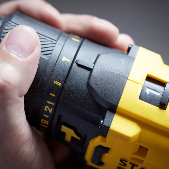 Stanley SCD718B-TR 18V V20 Solo Kömürlü Darbeli Matkap(Akü ve Şarj Cihazı Dahil Değildir.)