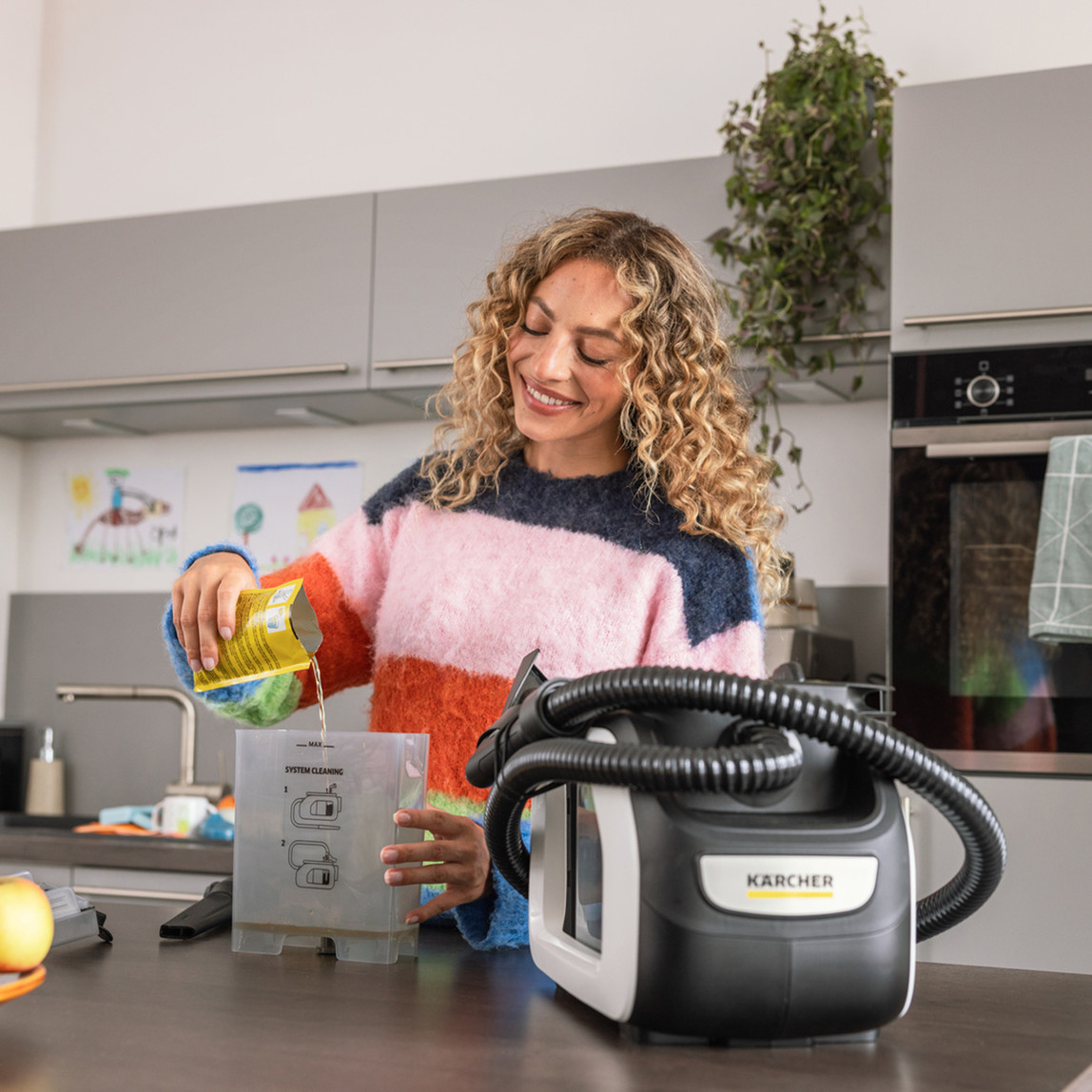    Karcher SE3 Compact Home Eu Koltuk ve Halı Yıkama Makinesi 