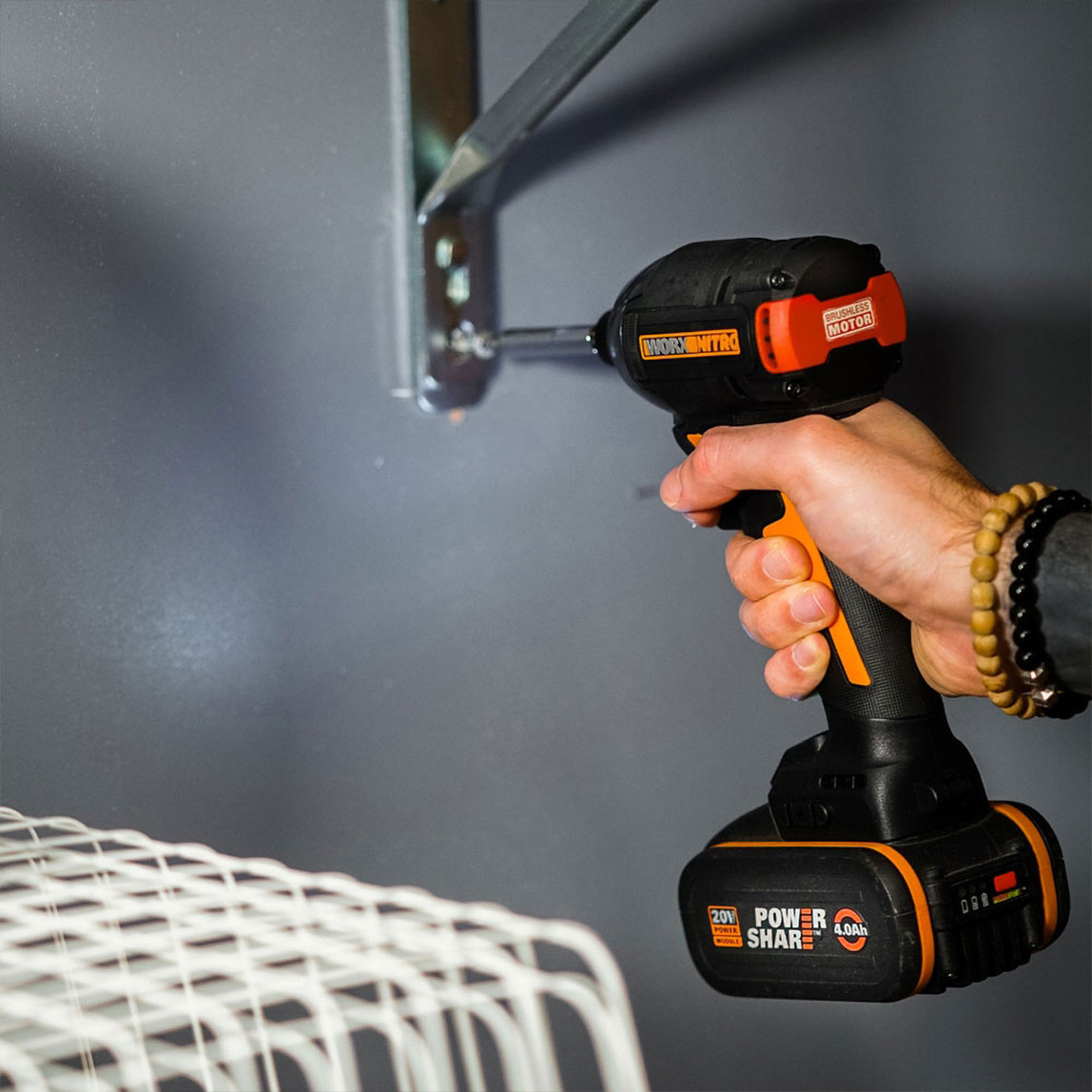    Worx WX265 20Volt 2.0Ah Li-ion Çift Akülü 200Nm Kömürsüz Profesyonel Şarjlı Darbeli Tornavida 