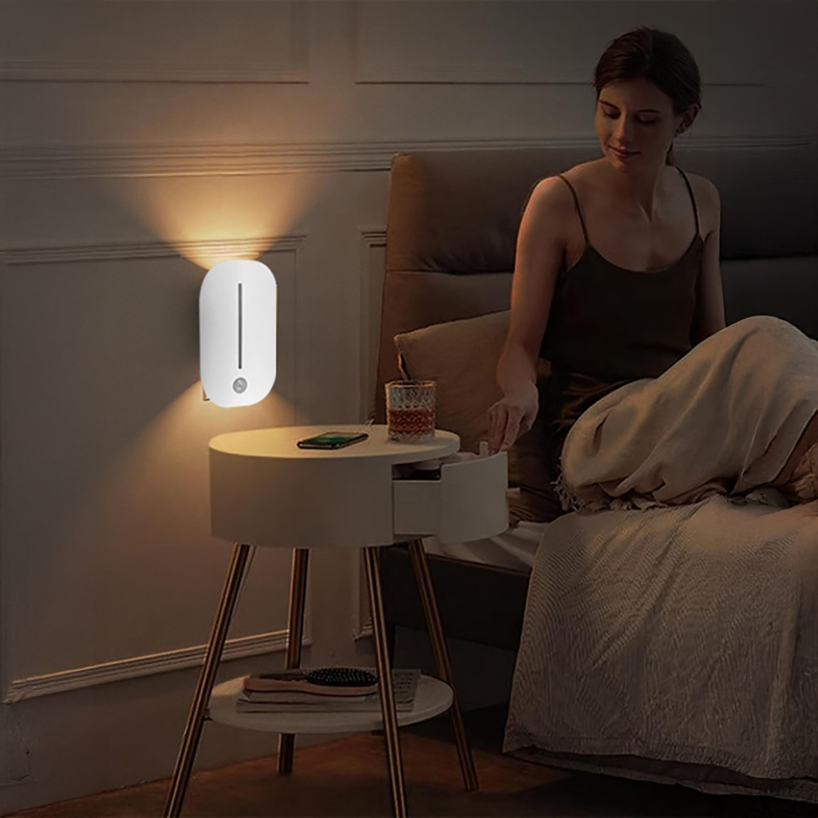    Dlc Led Usb Şarjlı Sensörlü Dikey Aplik 