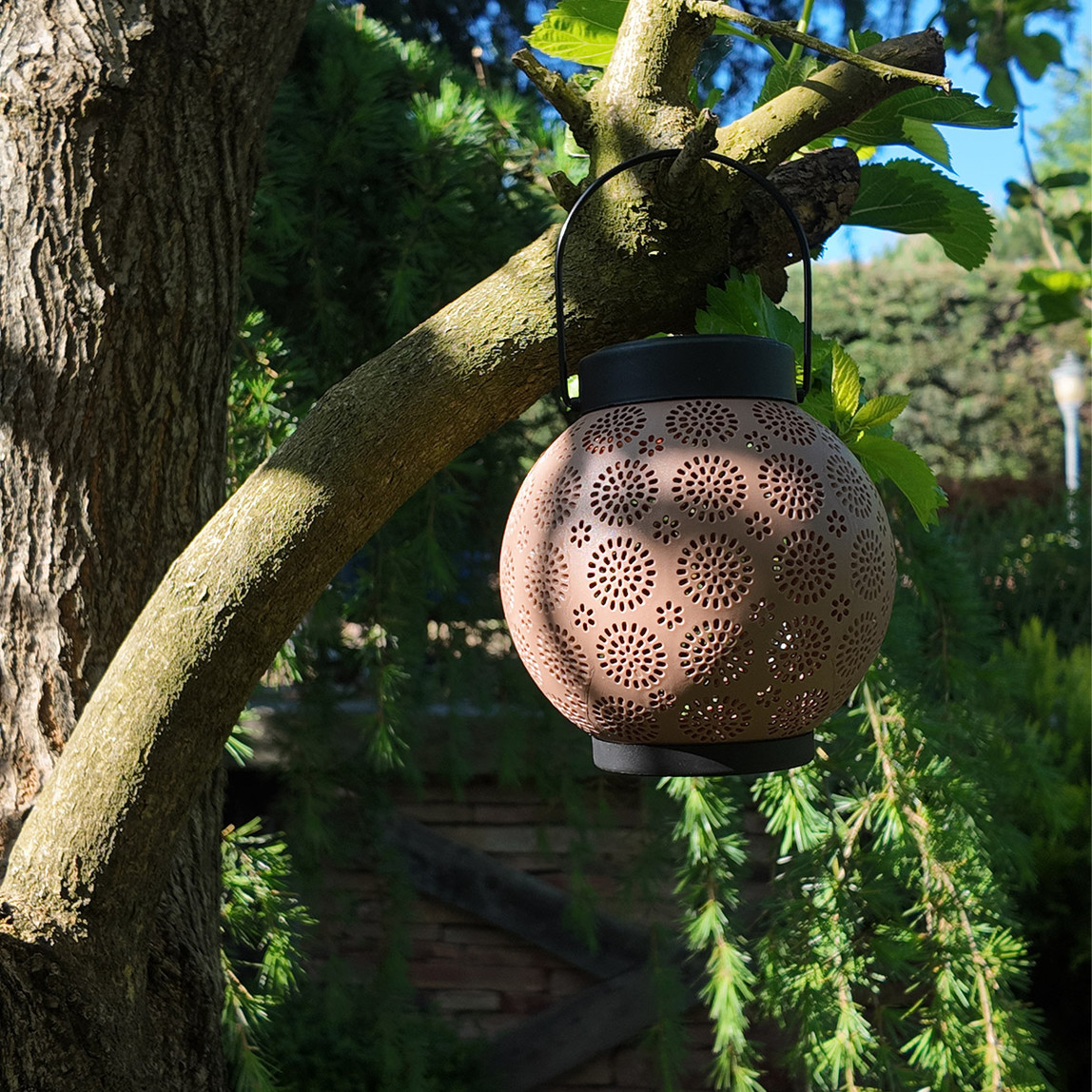    Greentech GT-SL25R Güneş Enerjili 223 Cob Ledli, Hareket Sensörlü, 3 Taraflı Aydınlatma 