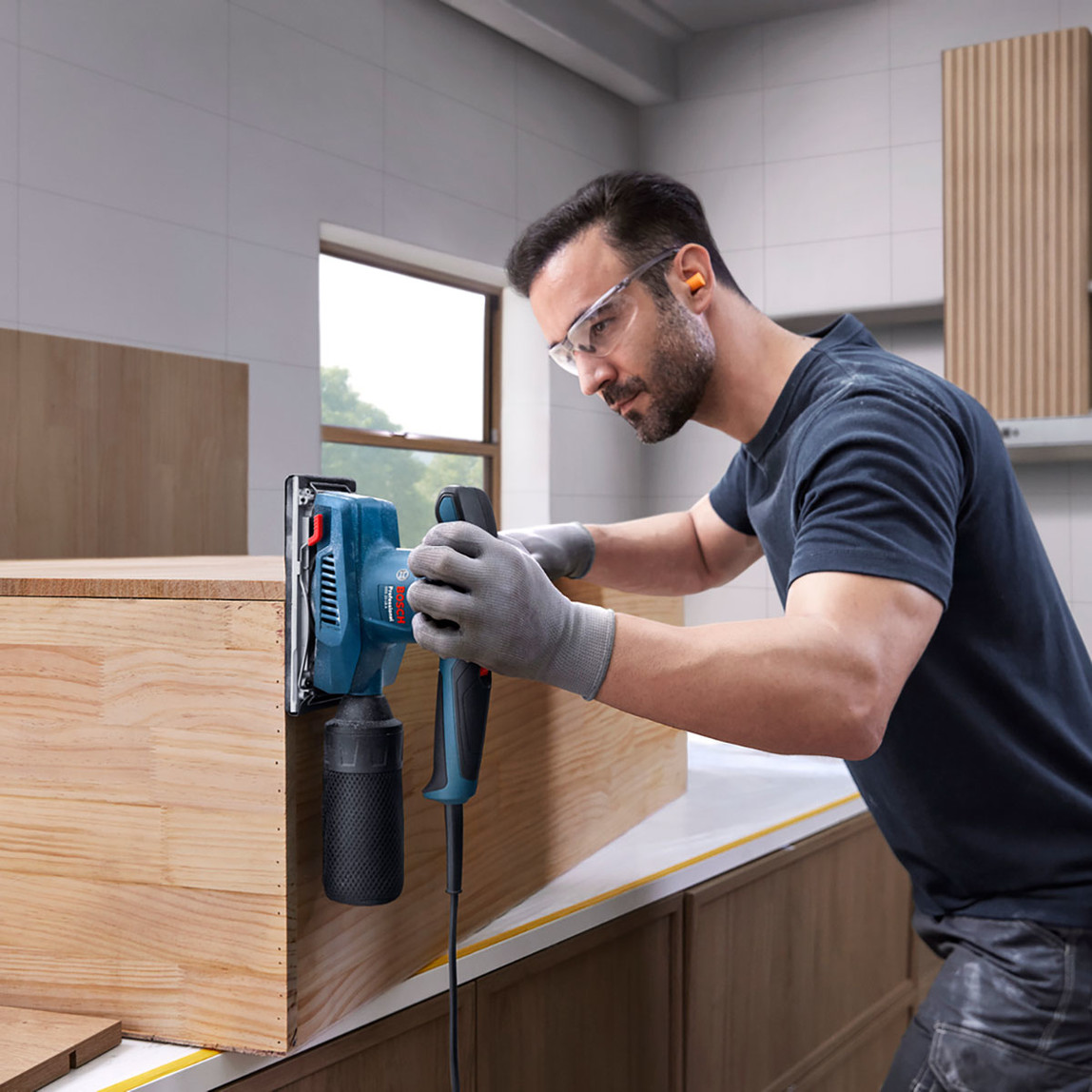    Bosch GSS 20-18 A Titreşimli Zımpara Makinesi 