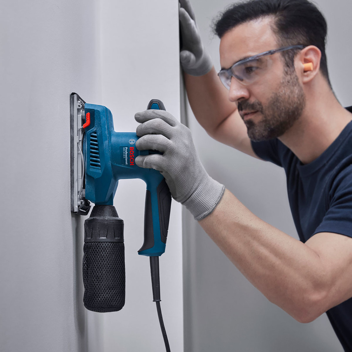    Bosch GSS 20-18 A Titreşimli Zımpara Makinesi 