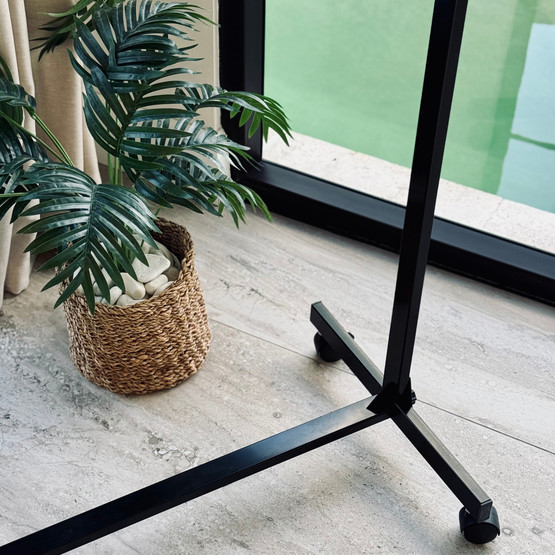Tekerlekli Ayaklı Askılık 80 cm